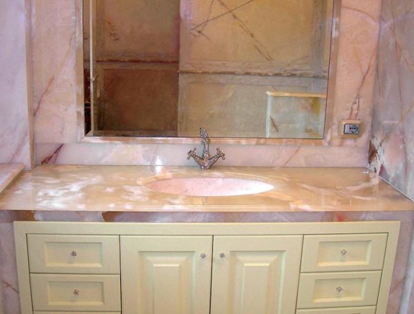 Bagno in Onice e Afyon